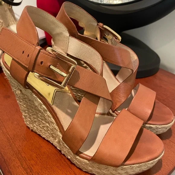 Michael Kors Wedges - Picture 3 of 4